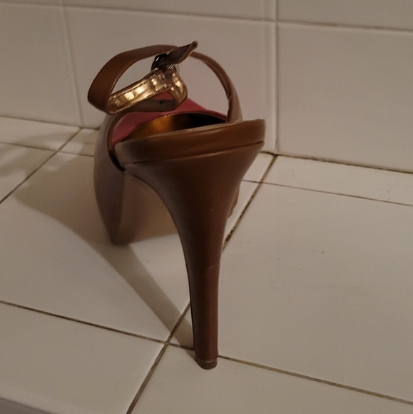 BCVGeneration Heels - Picture 2 of 8